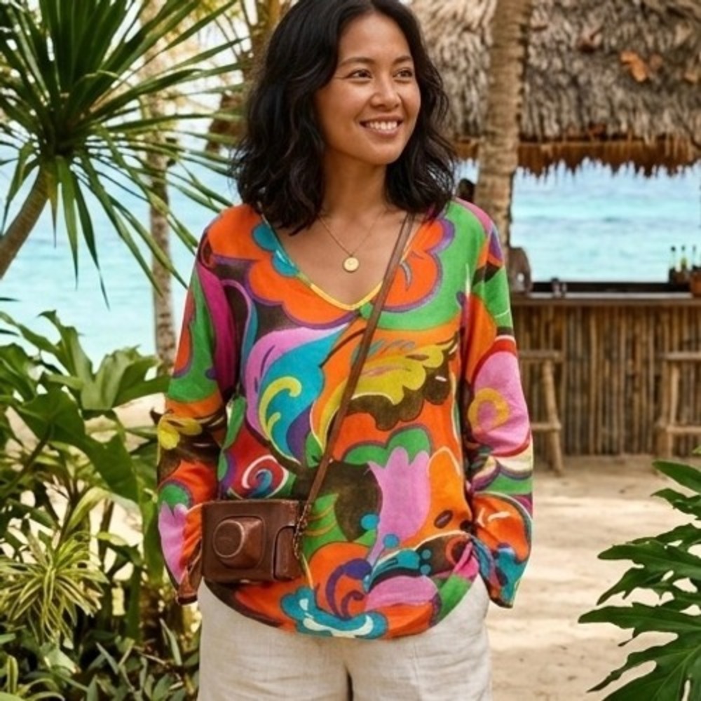 Jams World Womens Small V-Neck Long Sleeve Top Taffy Abstract Floral Print‎
